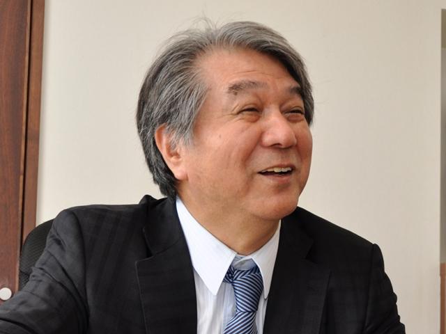 窪田 彰 理事長