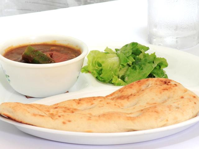 キッズイベント【ママにも夏休みを！夏野菜を使ったカレーをつく